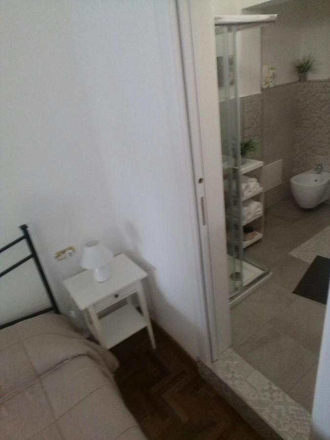Toledo Street B&B Napoli Bagian luar foto