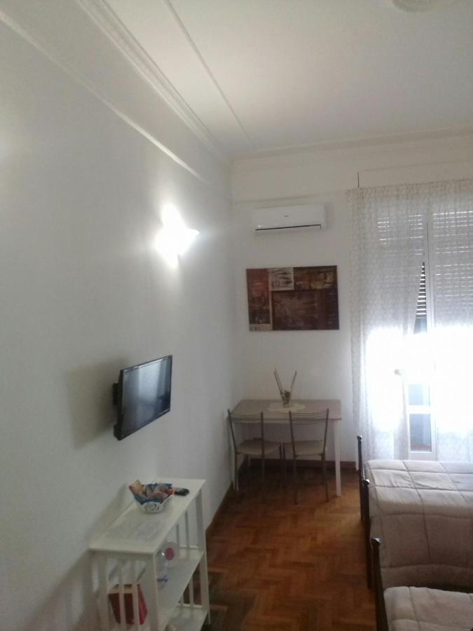 Toledo Street B&B Napoli Bagian luar foto
