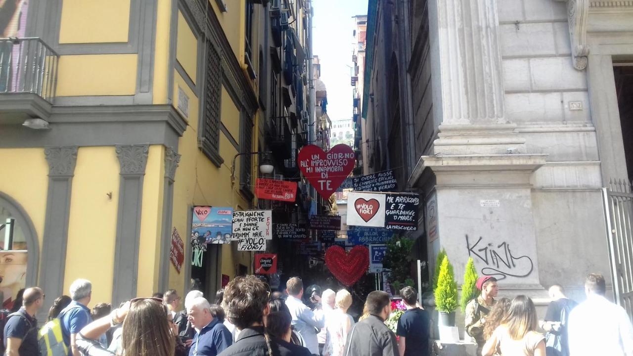 Toledo Street B&B Napoli Bagian luar foto