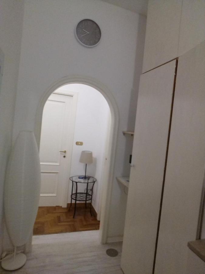 Toledo Street B&B Napoli Bagian luar foto