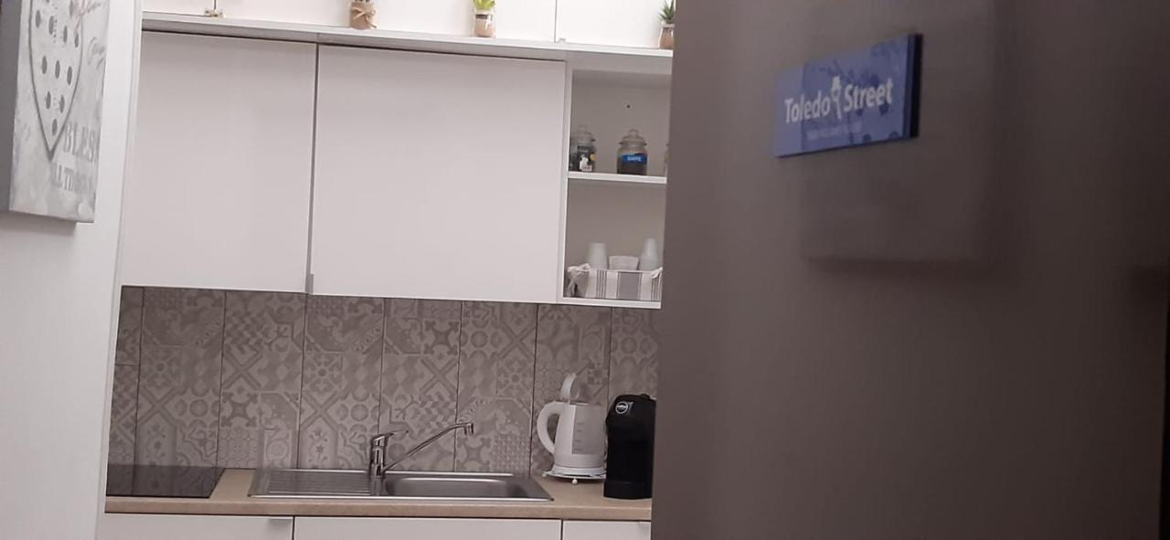 Toledo Street B&B Napoli Bagian luar foto